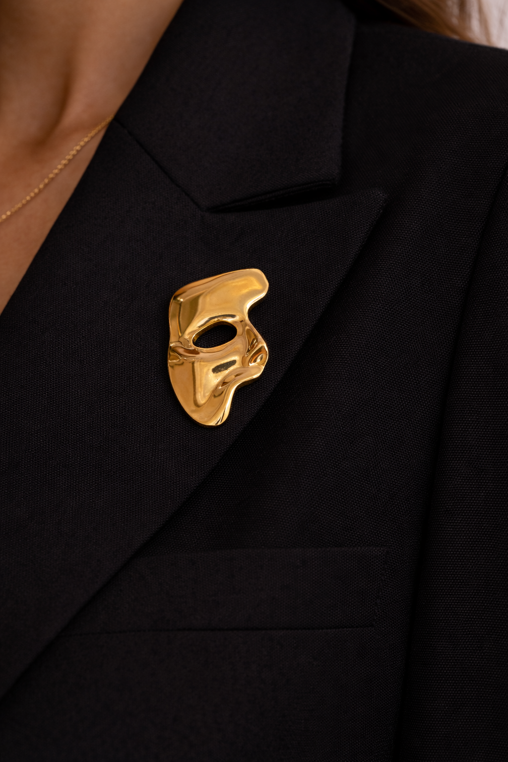 The Masquerade Pin