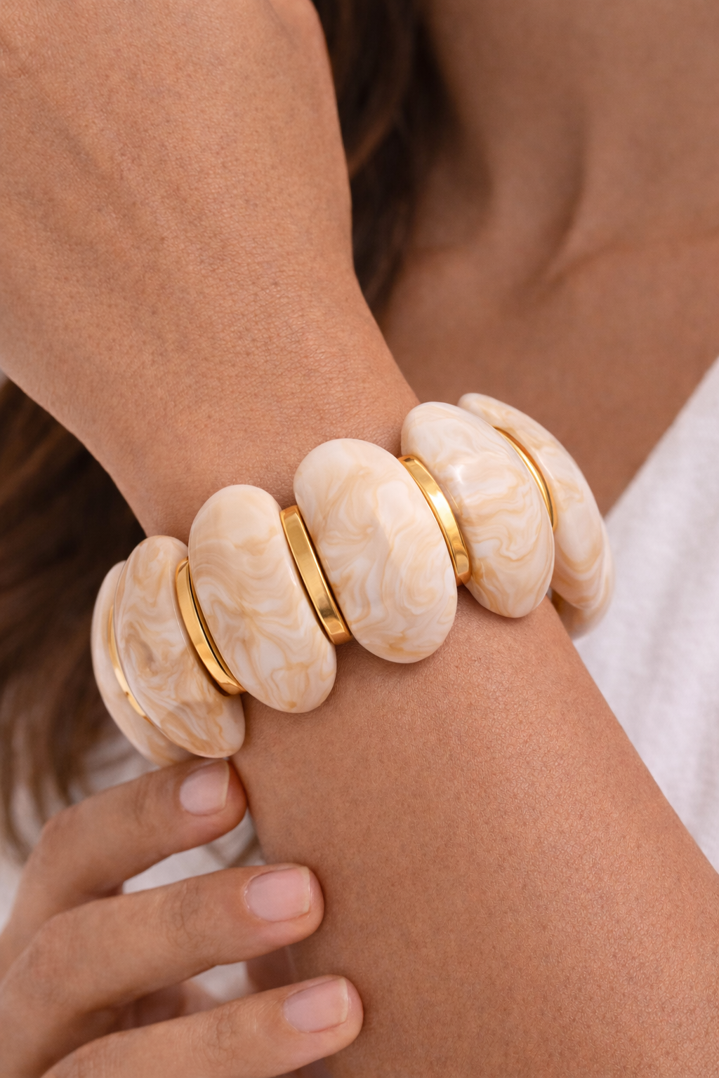 Marfil Chunky Bangle